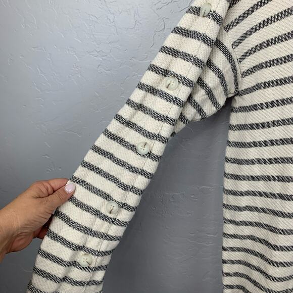 Soft surroundings Striped Long Sleeve Shirt Womens Size 2X Front Pocket Knit Top - Picture 2 of 6